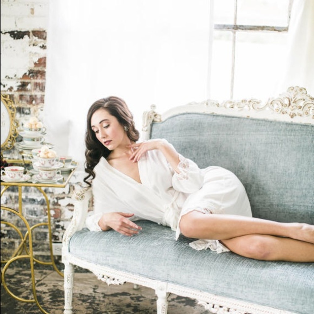 BRAND NEW white cotton lace bridal robe